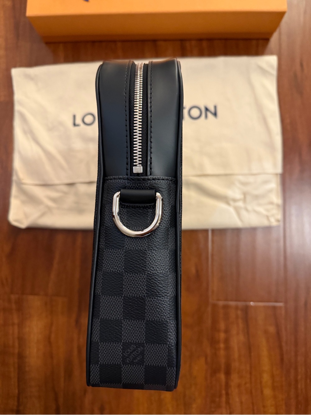 New and Authentic Louis Vuitton Business Bag - Picture 7 of 11